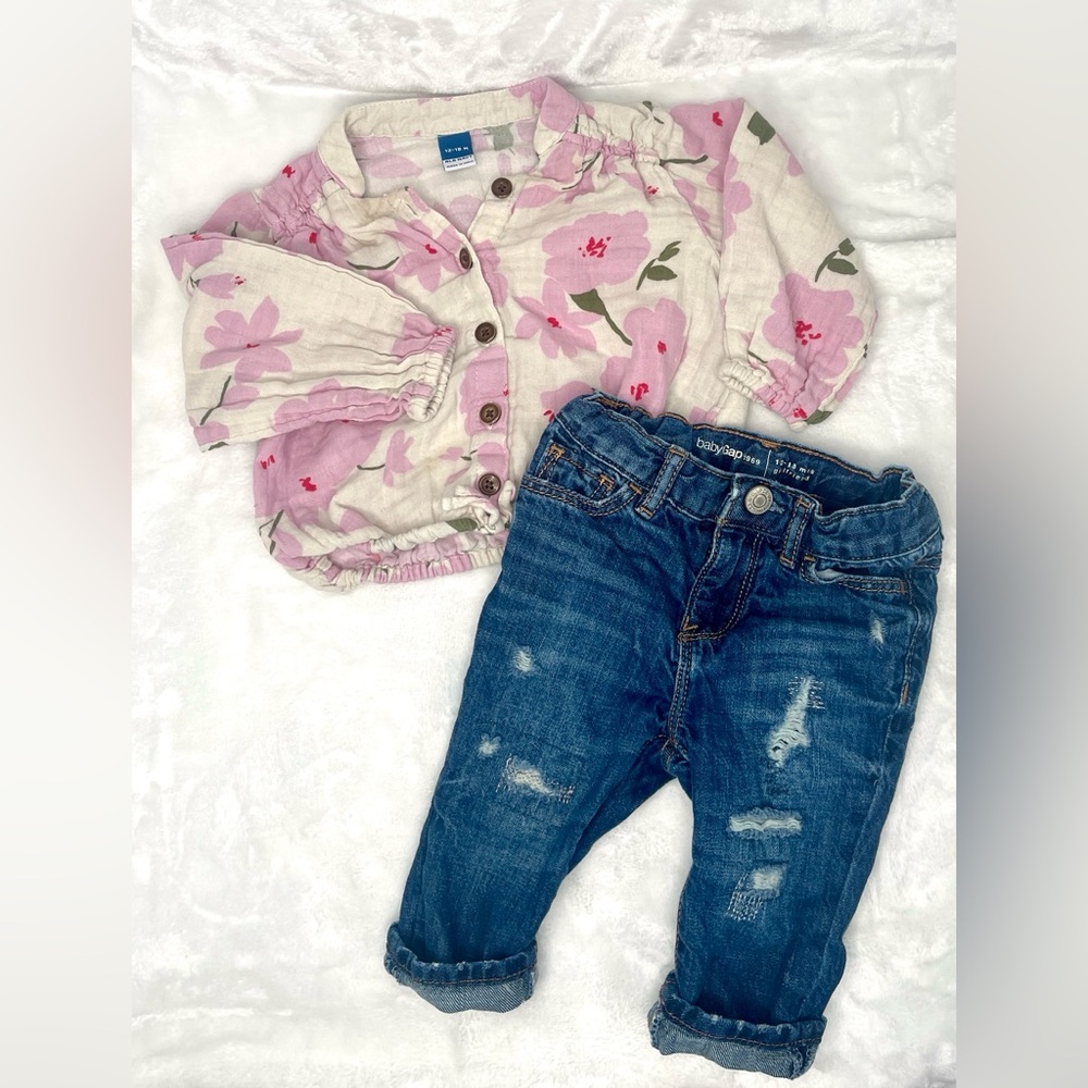 GAP/Old Navy 12-18 Mo set. Pink/cream Floral Gauzey Blouse, distressed jeans